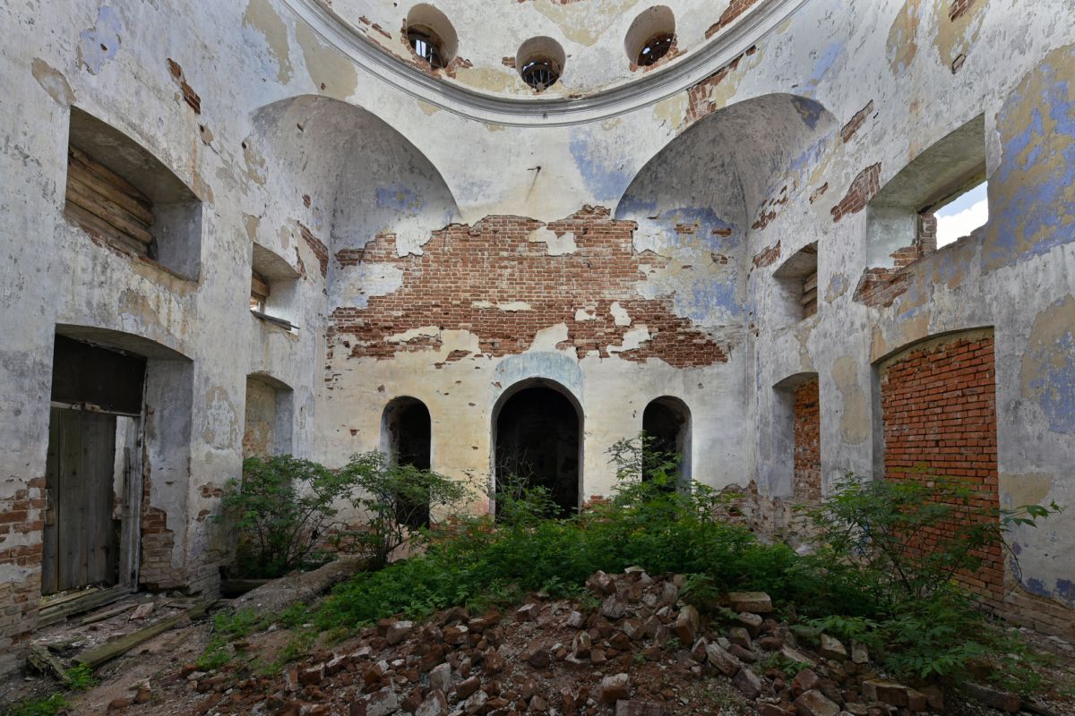 Церковь Николая Чудотворца, Николо-Азясь (Мокшанский район, Пензенская область). интерьер и убранство, Восточная сторона основного объема