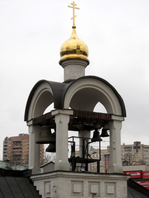 Церковь Преображения Господня (новая), Люберцы (Люберецкий городской округ, гг. Лыткарино, Котельники, Московская область). дополнительная информация, Люберцы. Звонница Преображенской церкви.