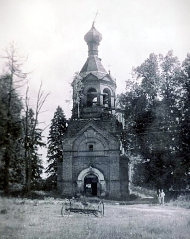 Церковь Димитрия Солунского (каменная), Ктины (Плюсский район, Псковская область). архивная фотография, Фото 1980-х гг. Из группы ВКонтакте