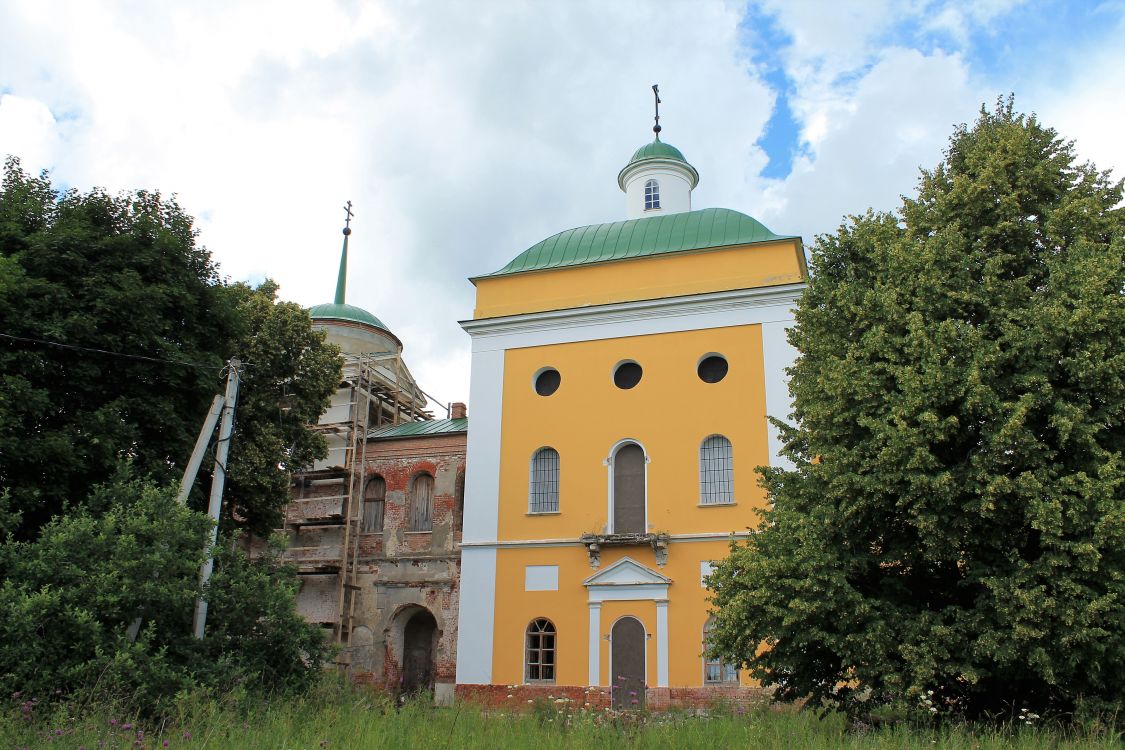 Церковь Успения Пресвятой Богородицы, Набережная Слобода (Наро-Фоминский городской округ, Московская область). фасады