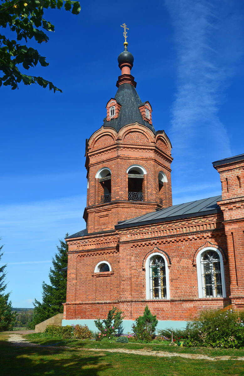 Церковь Димитрия Солунского, Дуброво (Наро-Фоминский городской округ, Московская область). архитектурные детали