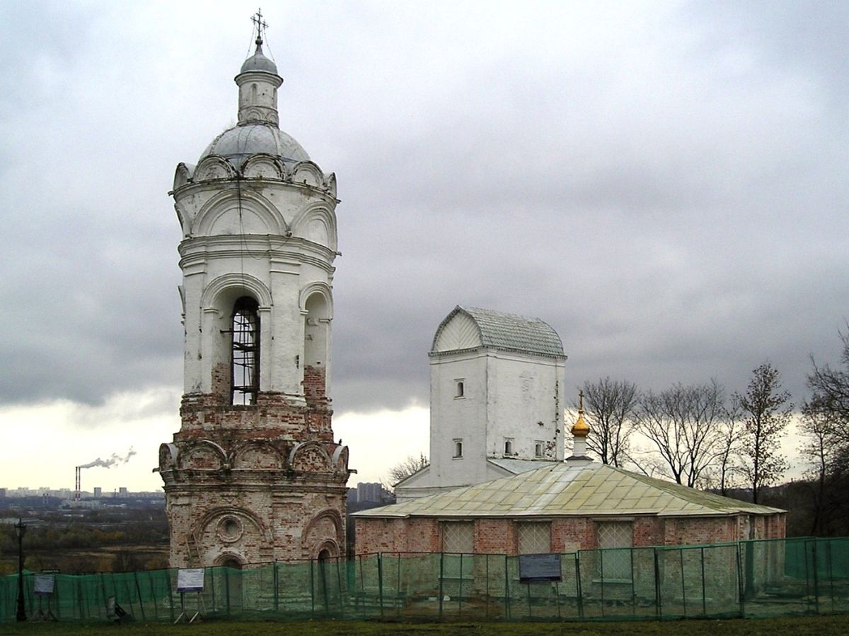Церковь Георгия Победоносца в Коломенском, Нагатинский затон (Южный административный округ (ЮАО), г. Москва). фасады