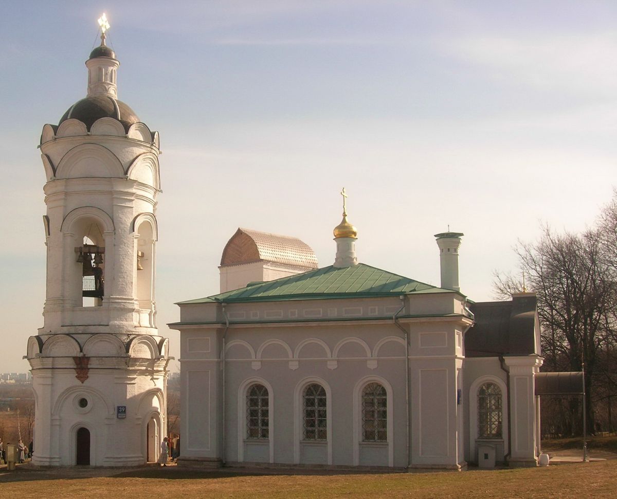 Церковь Георгия Победоносца в Коломенском, Нагатинский затон (Южный административный округ (ЮАО), г. Москва). фасады