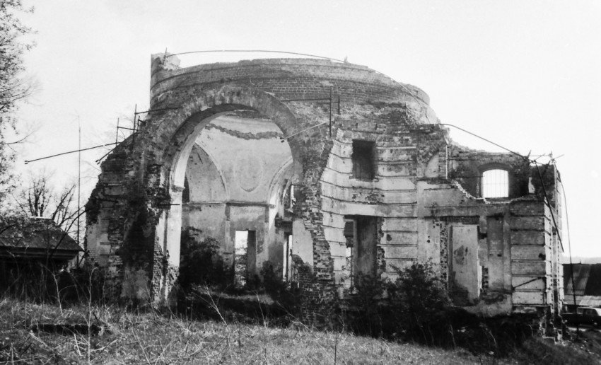 Совьяки. Церковь Варвары великомученицы. архивная фотография