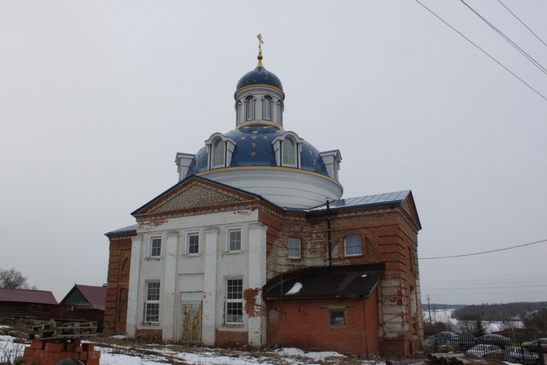 Церковь Варвары великомученицы, Совьяки (Боровский район, Калужская область). общий вид в ландшафте