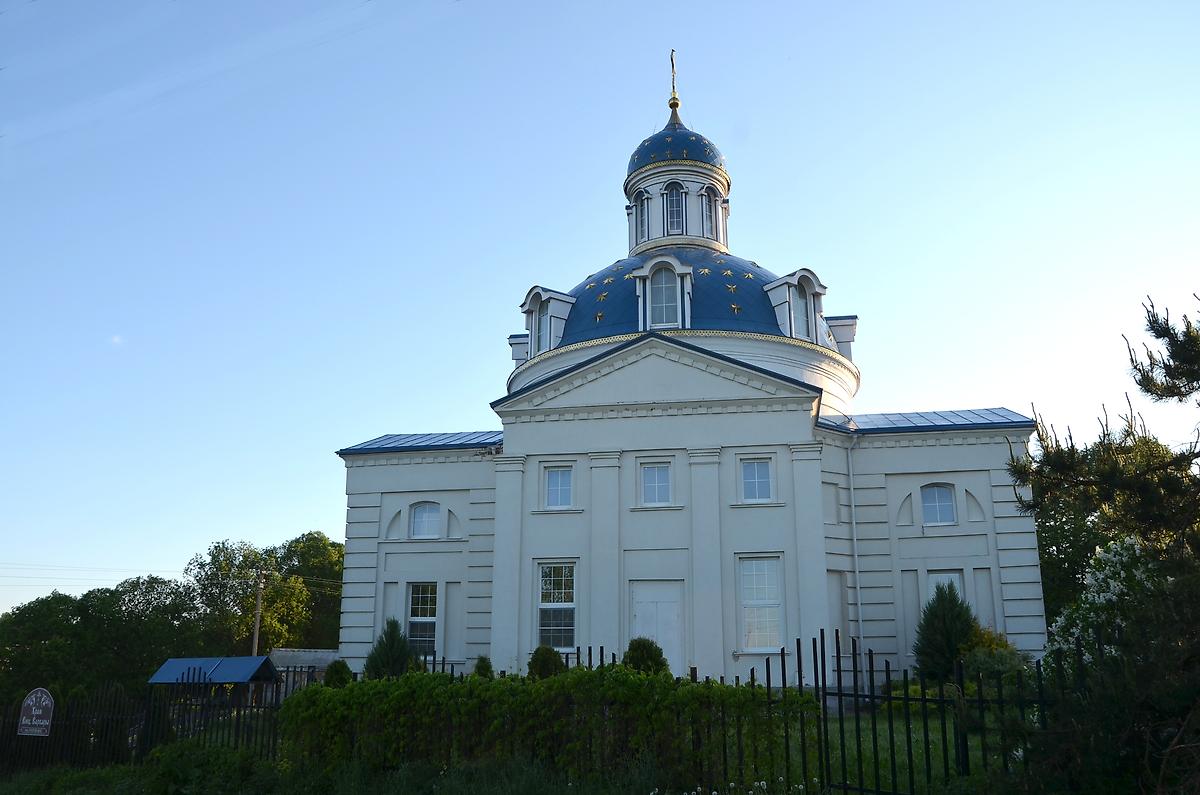 Южный фасад, фасады. Церковь Варвары великомученицы, Совьяки (Боровский район, Калужская область)
