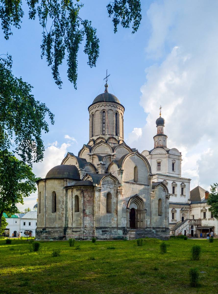 Спасо-Андроников монастырь. Собор Спаса Нерукотворного Образа, Таганский (Центральный административный округ (ЦАО), г. Москва). общий вид в ландшафте