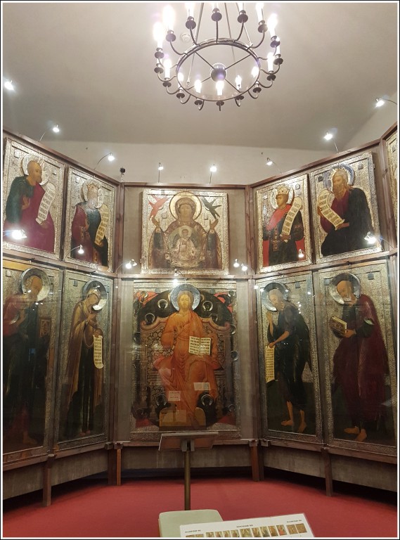 Спасо-Андроников монастырь. Церковь Михаила Архангела, Таганский (Центральный административный округ (ЦАО), г. Москва). интерьер и убранство, В одном из залов музея выставлен иконостас Спасского собора Спасо-Евфимиева монастыря города Суздаля