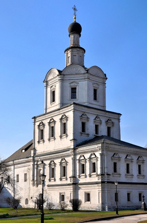Таганский. Спасо-Андроников монастырь. Церковь Михаила Архангела. фасады