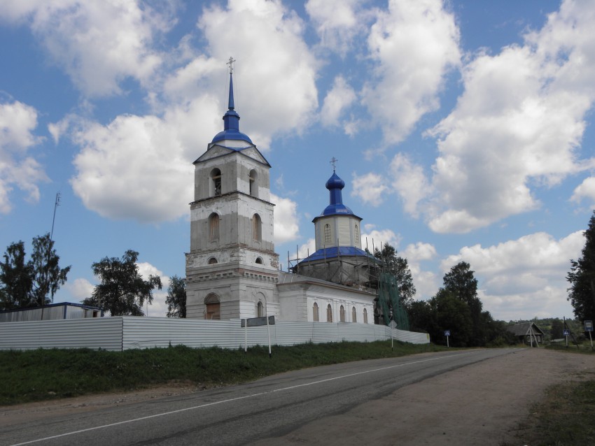 Церковь Александра Невского, Яжелбицы (Валдайский район, Новгородская область). общий вид в ландшафте