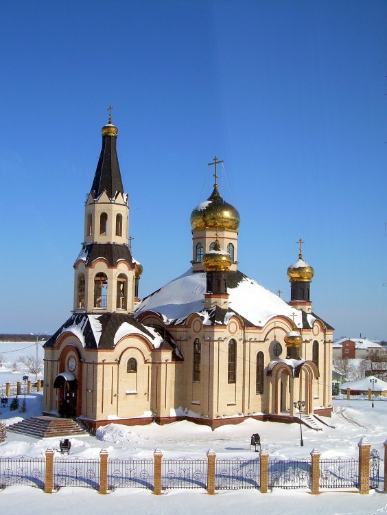 Тарко-Сале. Церковь Николая Чудотворца. фасады