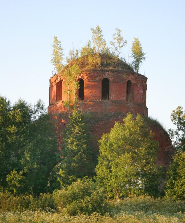 Церковь Николая Чудотворца, Милятино (Барятинский район, Калужская область). архитектурные детали, Вид с северо-запада