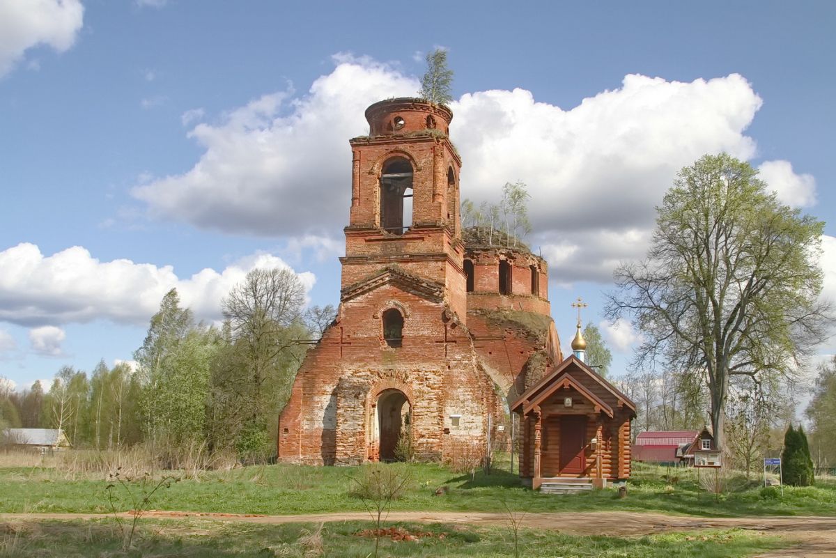 Церковь Николая Чудотворца, Милятино (Барятинский район, Калужская область). фасады