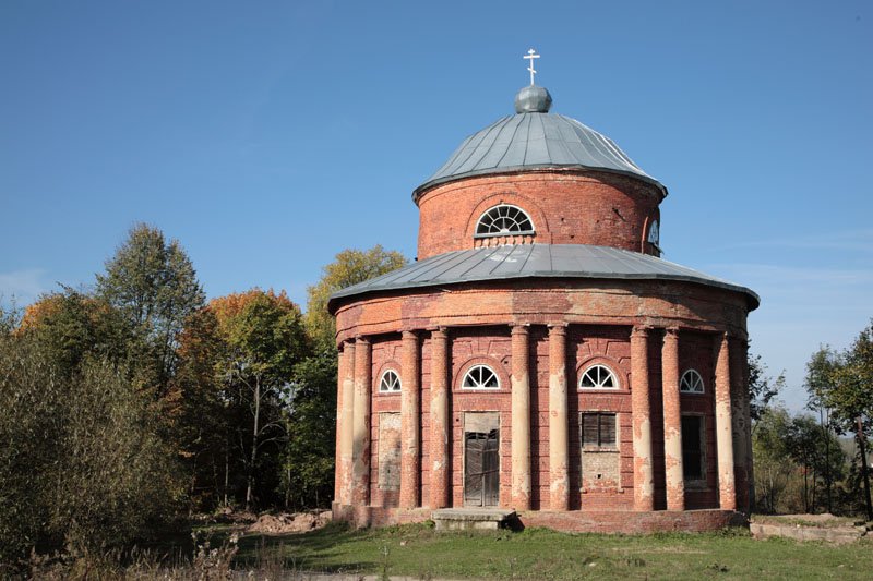 Брынь. Церковь Спаса Преображения. фасады