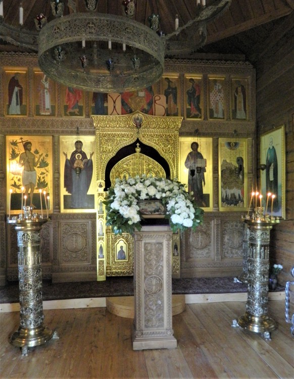 Церковь Сорока мучеников Севастийских, Гремячий ключ, урочище (Сергиево-Посадский городской округ, Московская область). интерьер и убранство