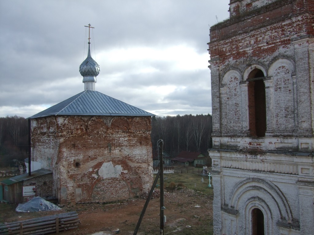 Успенский Погост. Церковь Троицы Живоначальной. архитектурные детали