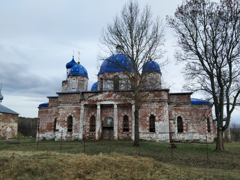 Церковь Успения Пресвятой Богородицы, Успенский Погост (Вязниковский район, Владимирская область). фасады