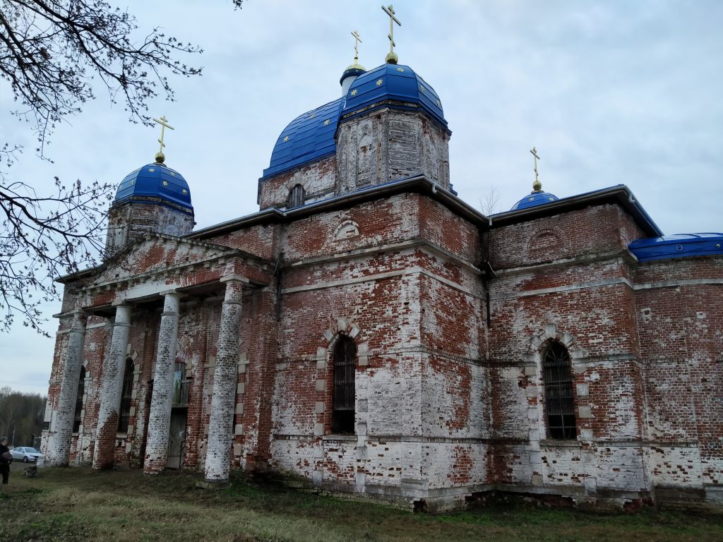 Церковь Успения Пресвятой Богородицы, Успенский Погост (Вязниковский район, Владимирская область). фасады