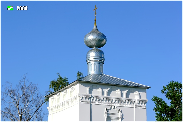 Тимирязево. Церковь Михаила Архангела. архитектурные детали, Завершение основного объема
