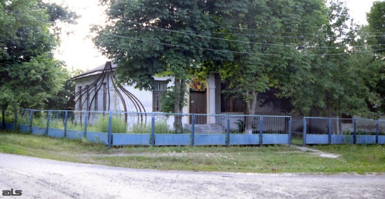 Церковь Троицы Живоначальной, Протопоповка (Харьковский район, Украина, Харьковская область). общий вид в ландшафте