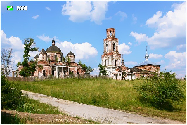 Храмовый комплекс Успенского погоста, Успенский Погост (Вязниковский район, Владимирская область). общий вид в ландшафте, Вид с юго-запада