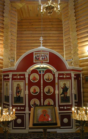 Церковь Анастасии Узорешительницы, Кирово-Чепецк (Кирово-Чепецкий район, Кировская область). интерьер и убранство, Алтарь церкви