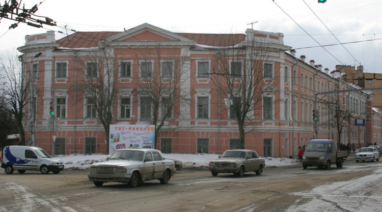 Домовая церковь Николая Чудотворца при Николаевской мужской гимназии, Калуга (Калуга, город, Калужская область). общий вид в ландшафте