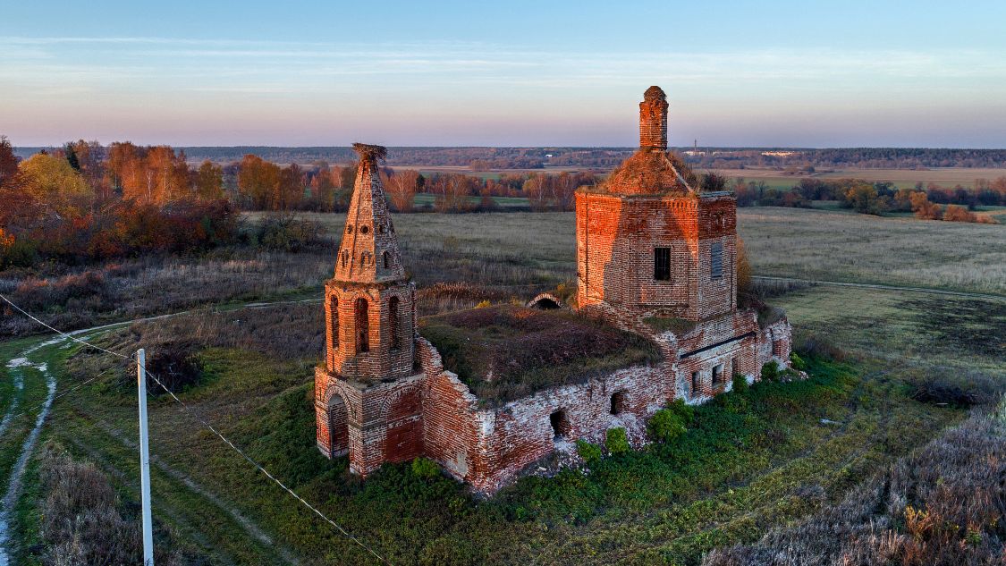 Фёдоровское. Церковь Иоанна Богослова. общий вид в ландшафте