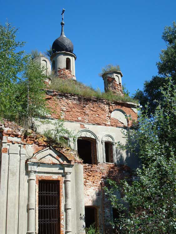 Церковь Троицы Живоначальной, Запажье (Жуковский район, Калужская область). архитектурные детали