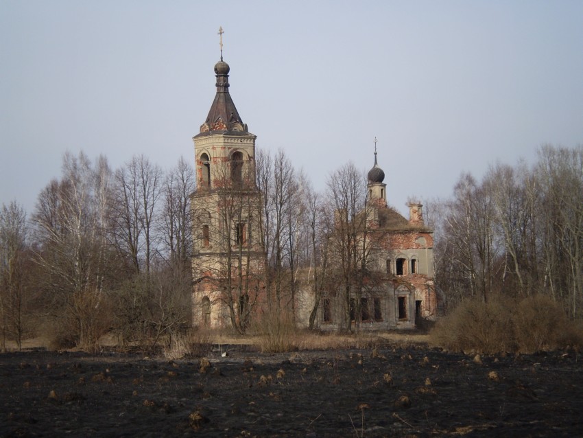 Церковь Троицы Живоначальной, Запажье (Жуковский район, Калужская область). фасады