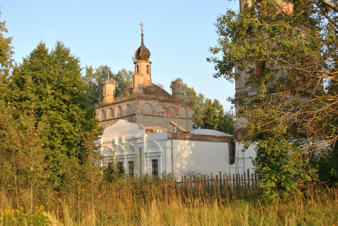 Церковь Троицы Живоначальной, Запажье (Жуковский район, Калужская область). фасады, Начало реставрационных работ