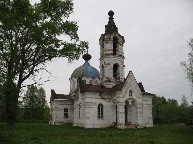Церковь Космы и Дамиана, Трёхречье (Кирово-Чепецкий район, Кировская область). фасады