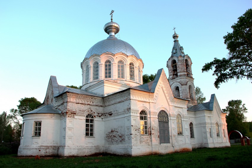 Трёхречье. Церковь Космы и Дамиана. фасады