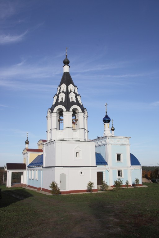 Церковь Илии Пророка, Ильинское (Жуковский район, Калужская область). фасады