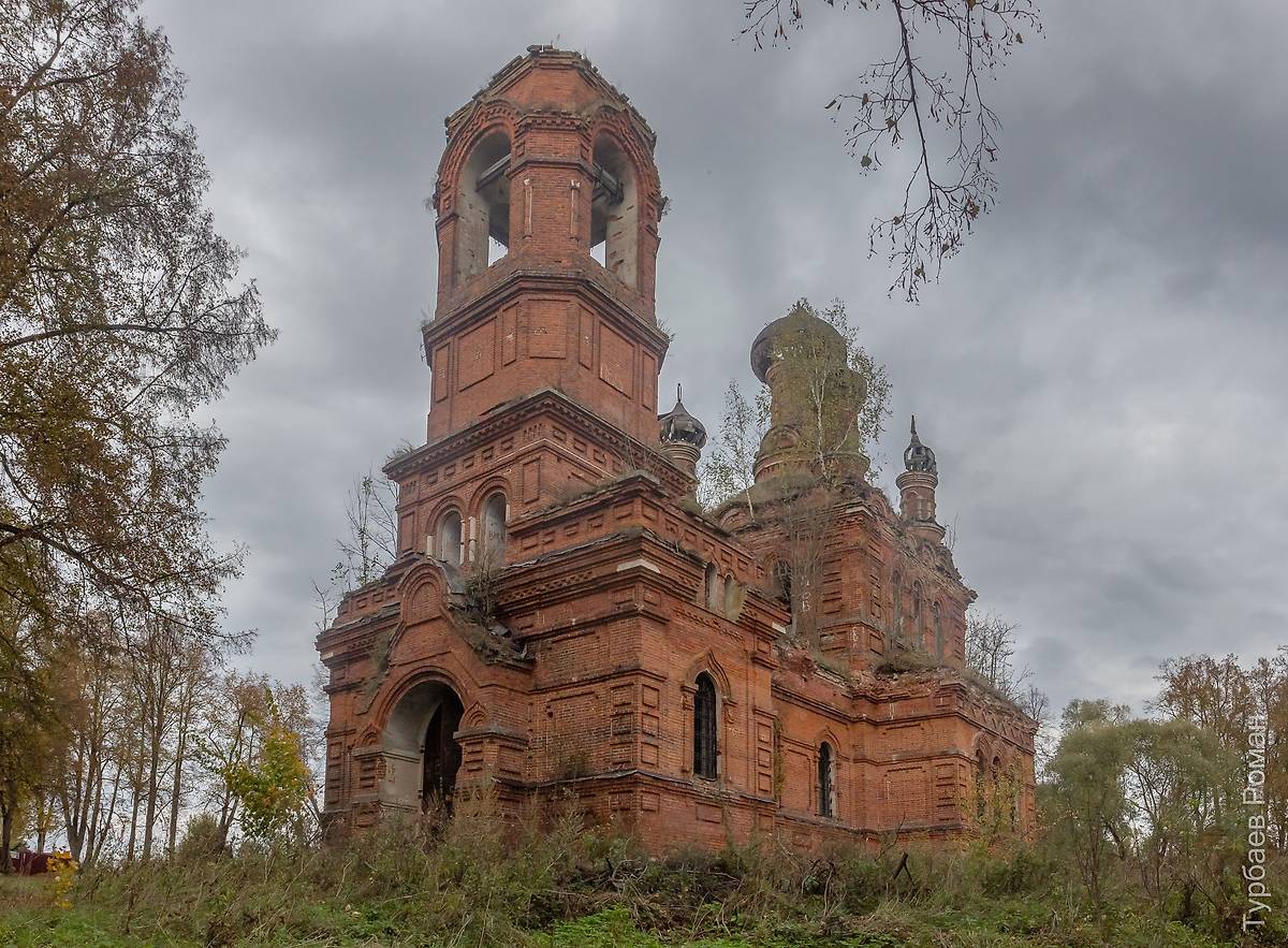 Вид с юго-запада, фасады. Церковь Николая Чудотворца, Поречье (Малоярославецкий район, Калужская область)