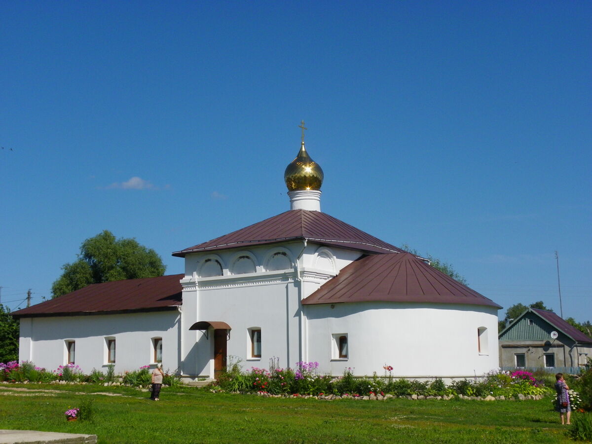 Лихвинский Успенский Гремячев монастырь. Церковь Георгия Победоносца, Гремячево (Перемышльский район, Калужская область). фасады