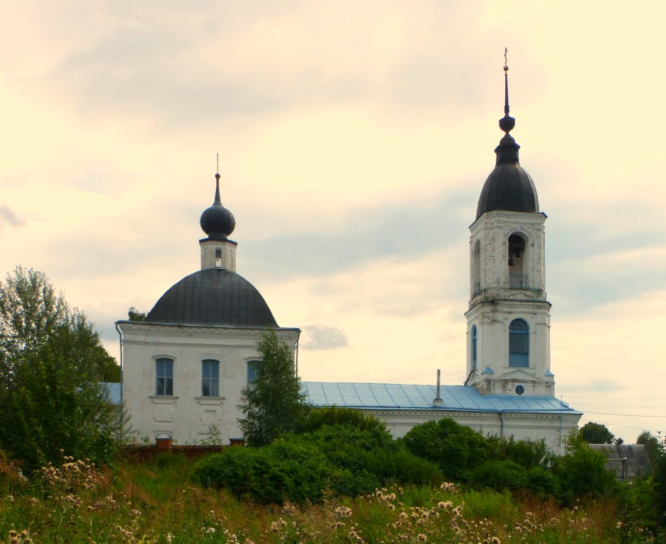 Церковь Успения Пресвятой Богородицы, Дмитриевский Погост (Кольчугинский район, Владимирская область). фасады