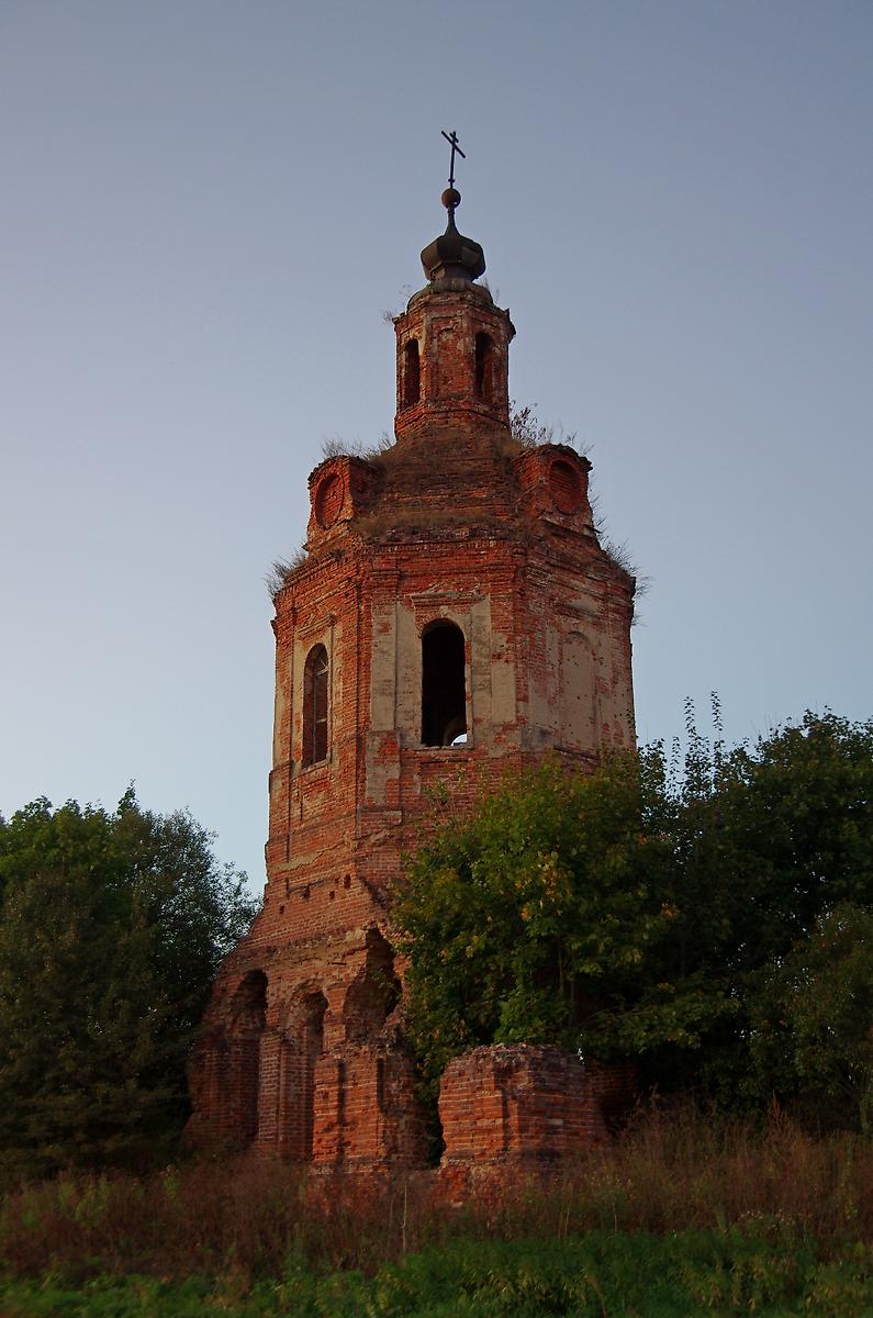 фасады. Церковь Преображения Господня, Серпейск (Мещовский район, Калужская область)