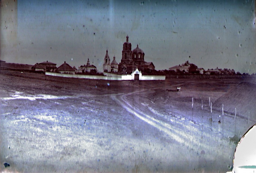 Белогорский Воскресенский монастырь, Кирпичи (Белогорье) (Подгоренский район, Воронежская область). архивная фотография, Белогорский Воскресеннский монастырь (отсканировано со старой фотопластинки)