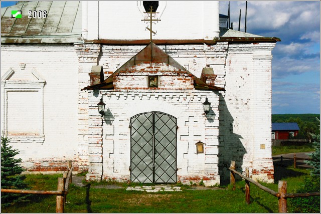 Церковь Успения Пресвятой Богородицы, Молотицы (Муромский район и г. Муром, Владимирская область). дополнительная информация, Западный вход