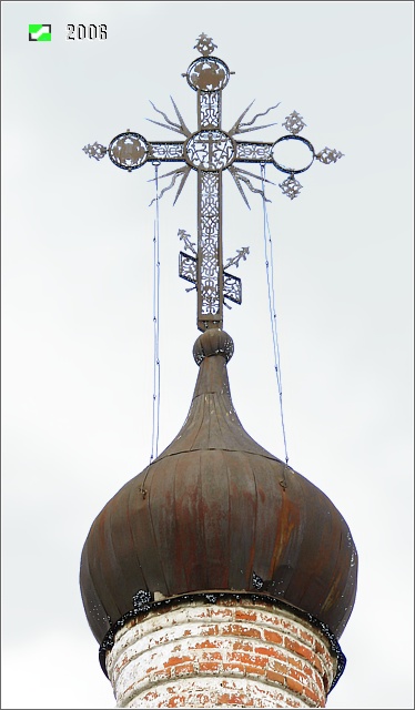 Борисоглеб. Церковь Рождества Христова. архитектурные детали, Боковая глава и крест