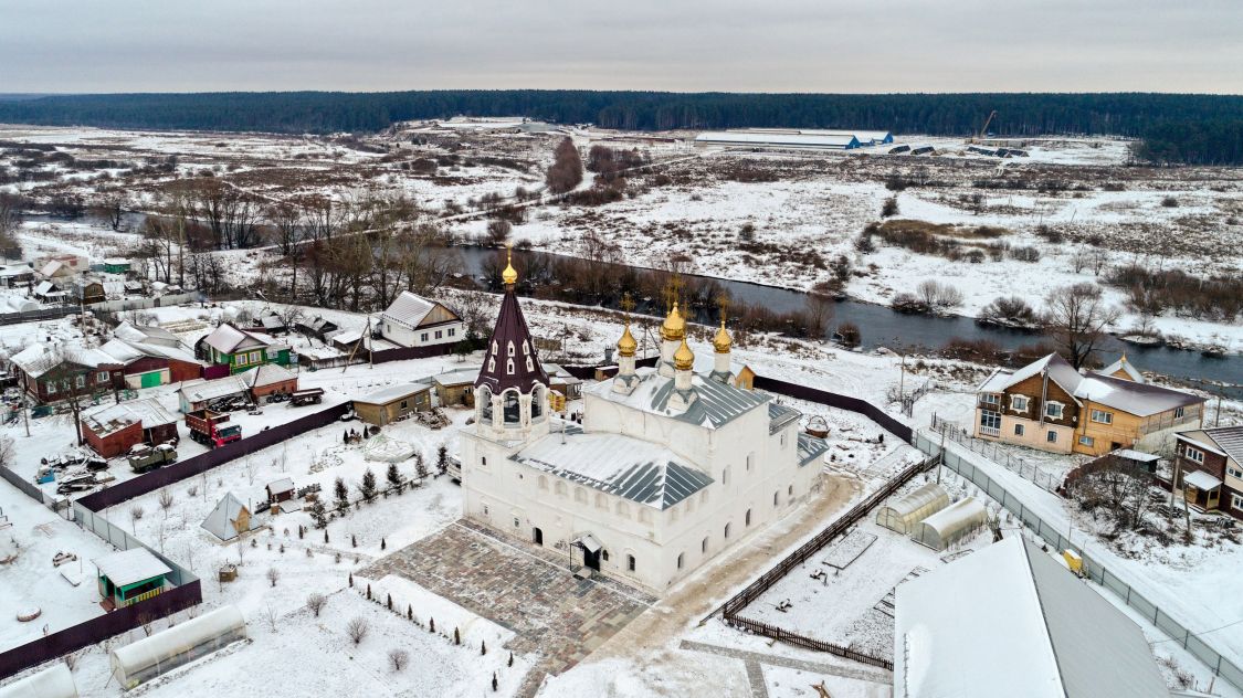 Борисоглеб. Церковь Рождества Христова. общий вид в ландшафте