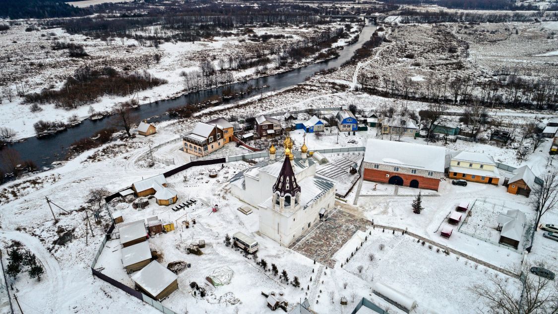 Борисоглеб. Церковь Рождества Христова. общий вид в ландшафте