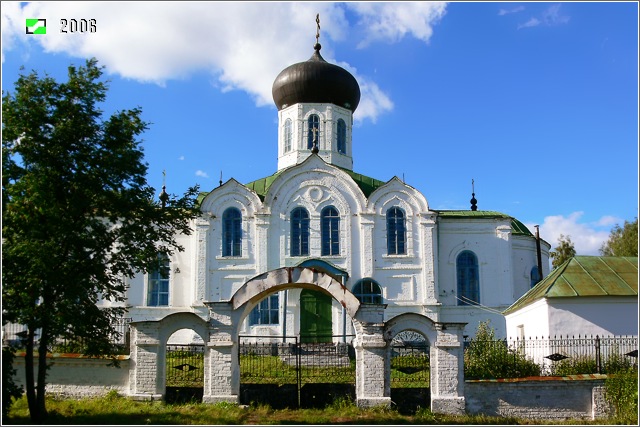 Церковь Николая Чудотворца, Старые Котлицы (Муромский район и г. Муром, Владимирская область). фасады, Южный фасад основного объёма и южные ворота ограды
