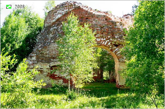 Курково (Замотринский Погост). Церковь Николая Чудотворца. архитектурные детали, Остатки основного объема