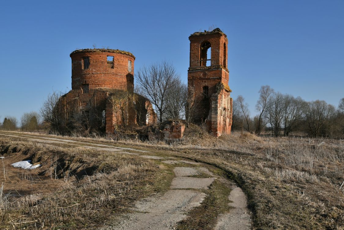 Церковь Спаса Нерукотворного Образа, Рудники (Мещовский район, Калужская область). общий вид в ландшафте, Общий вид с северо-запада
