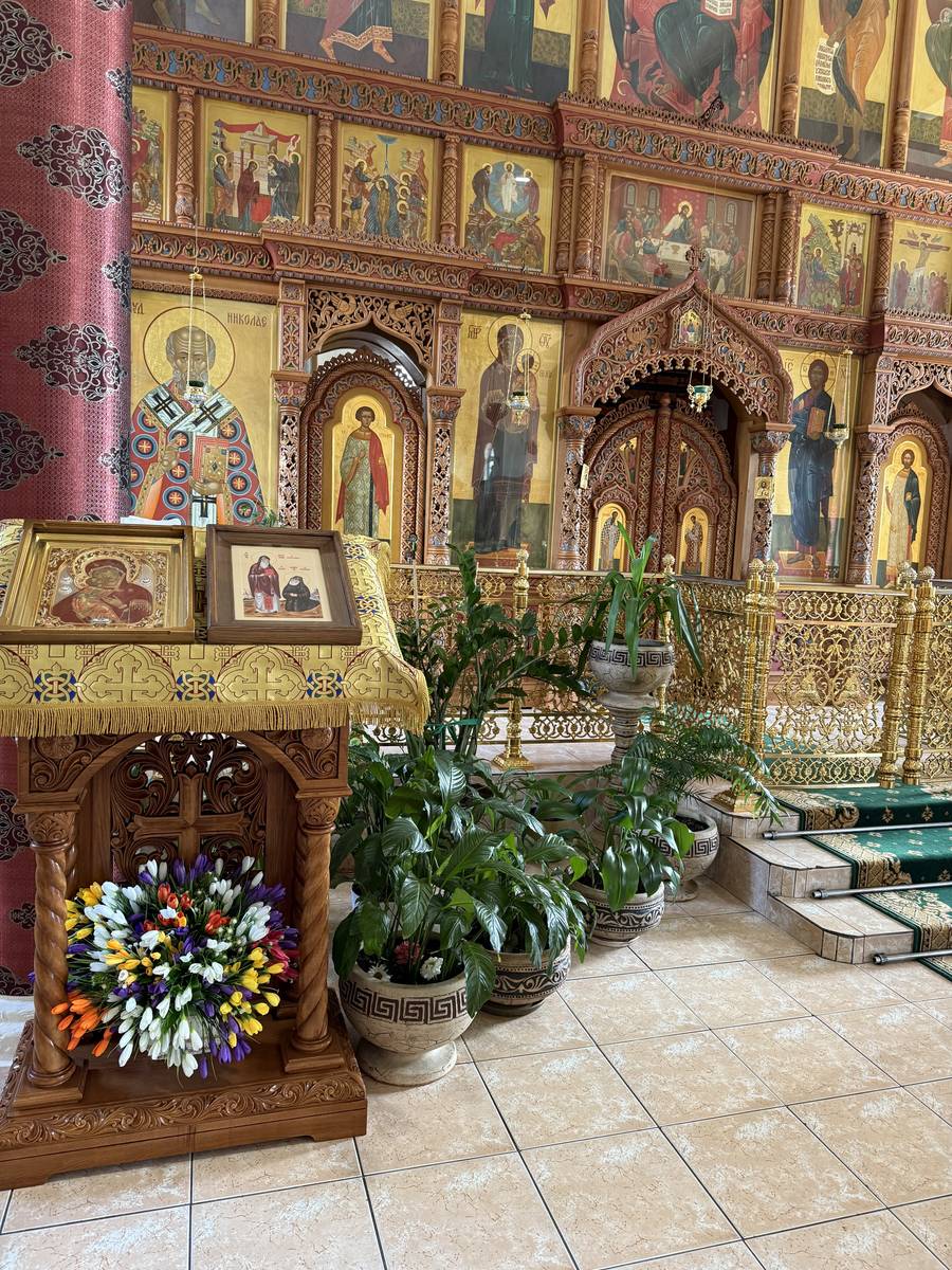 Церковь Серафима Саровского, Новый Уренгой (Новый Уренгой, город, Ямало-Ненецкий автономный округ). интерьер и убранство