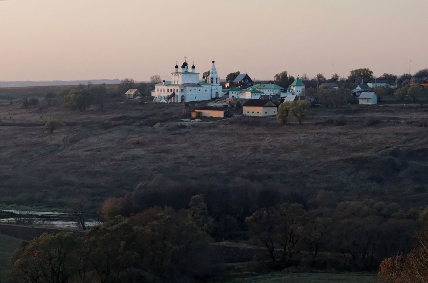 Богородице-Рождественский Анастасов монастырь, Анастасово (Одоевский район, Тульская область). общий вид в ландшафте