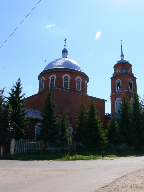 Церковь Троицы Живоначальной, Одоев (Одоевский район, Тульская область). фасады