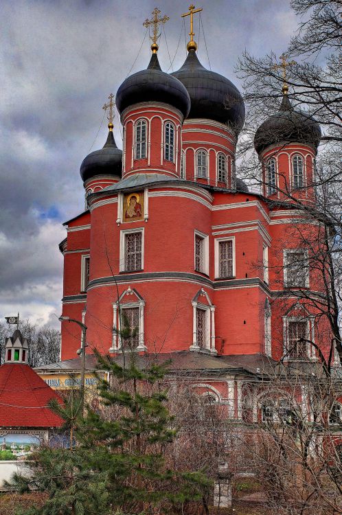 Донской монастырь.  Большой собор Донской иконы Божией Матери, Донской (Южный административный округ (ЮАО), г. Москва). фасады